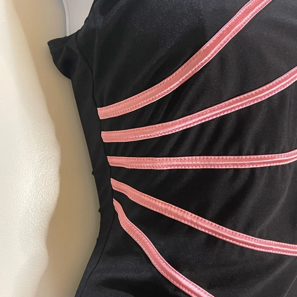 Robby Len Black and Pink One Piece Swimsuit Size 12